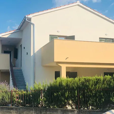 Apartament Branka *